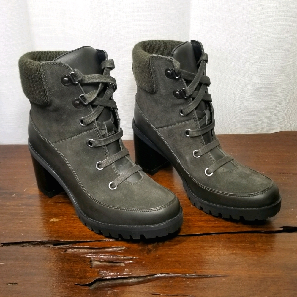 UGG | Redwood Waterproof Ankle Boot